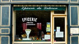 Epicerie du Luberon, Menerbes, Luberon, Provence, France