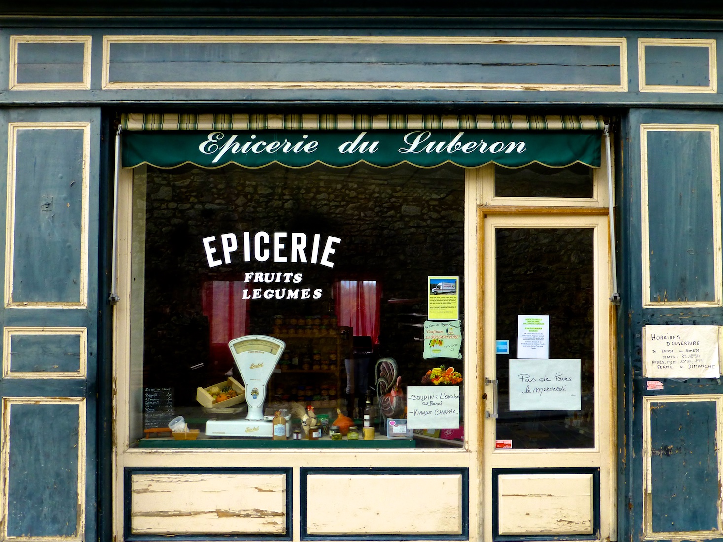 Epicerie du Luberon, Menerbes, Luberon, Provence, France