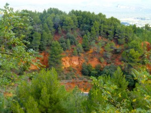 The ochre reds of Rousillon, Luberon, France