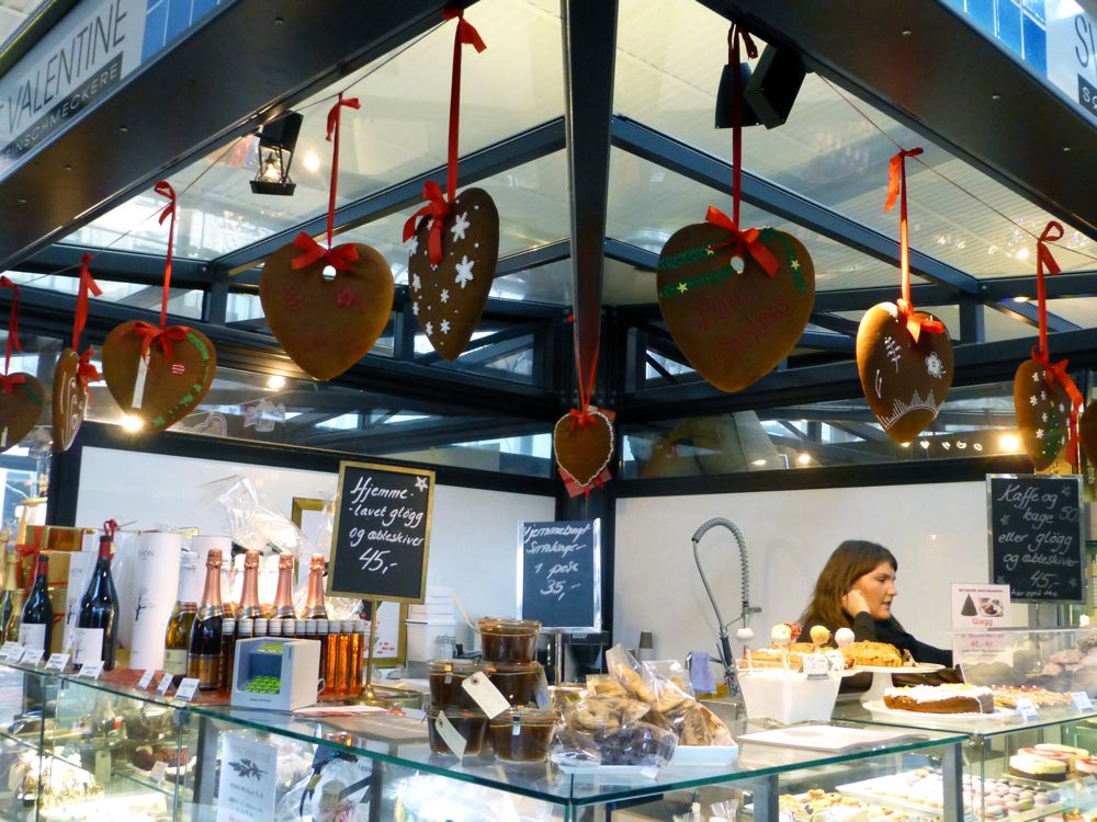 Gingerbread hearts for sale in the Glass market, Copenhagen, 