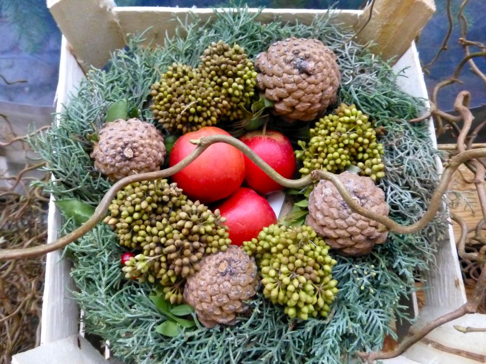 Danish christmas wreaths in the Copenhagen Glass market, Copenhagen, Denmark