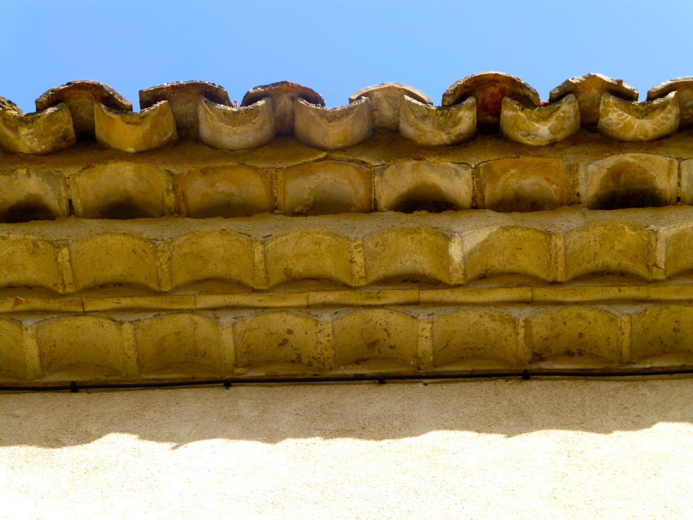 French clay tile roof, Roman (Genoise) decorative frieze under the eaves