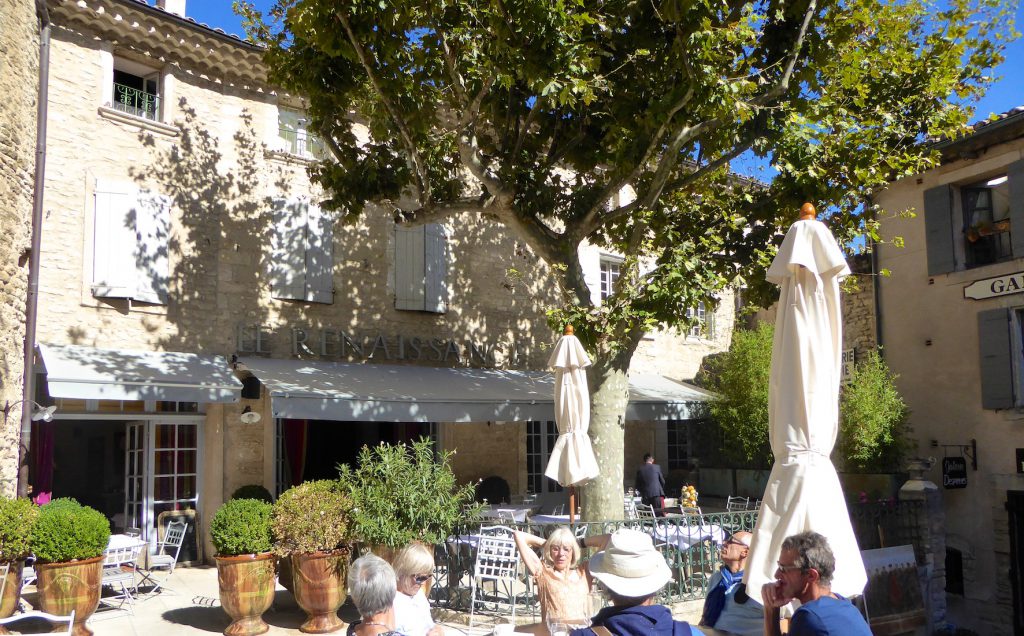 Hôtel le Renaissance, Gordes, Luberon, Provence 'Fanny's Cafe' in the movie 'A Good Year'
