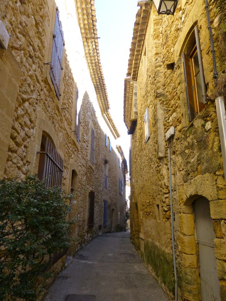 Provencal street, traditionally narrow to protect against invasion