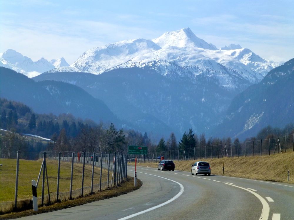 The Swiss Alps, driving to Lake Como