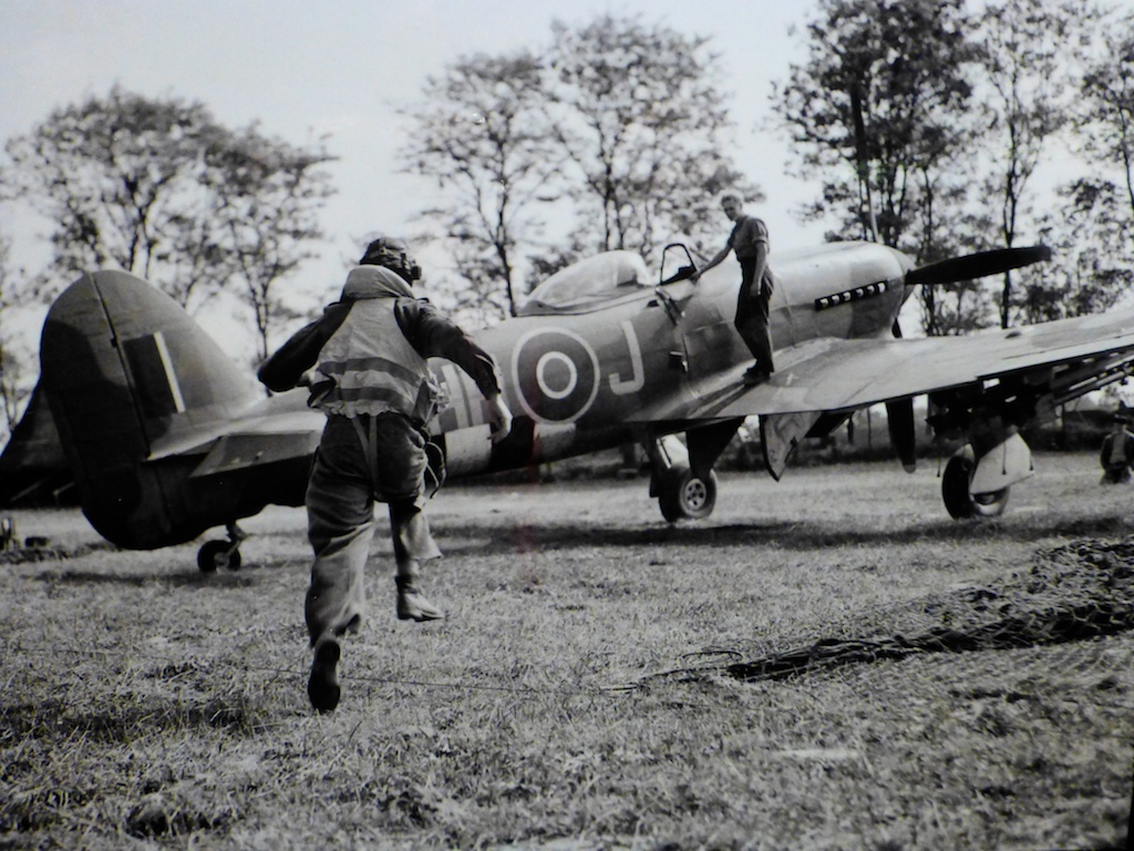 World War II allied pilots at Normandy beaches