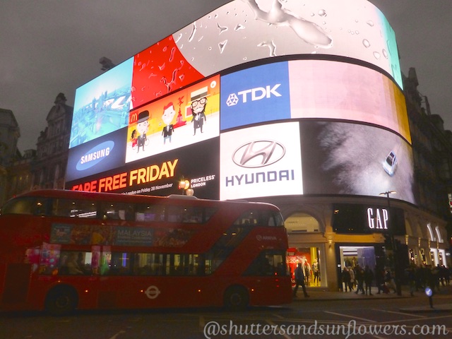 Piccadilly Circus,London at dusk