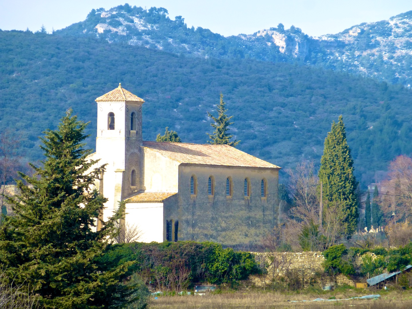 France,Lourmarin,Lourmarin Chateau,Lourmarin Church, Lourmarin Streets,Luberon,Provence,Vaucluse;