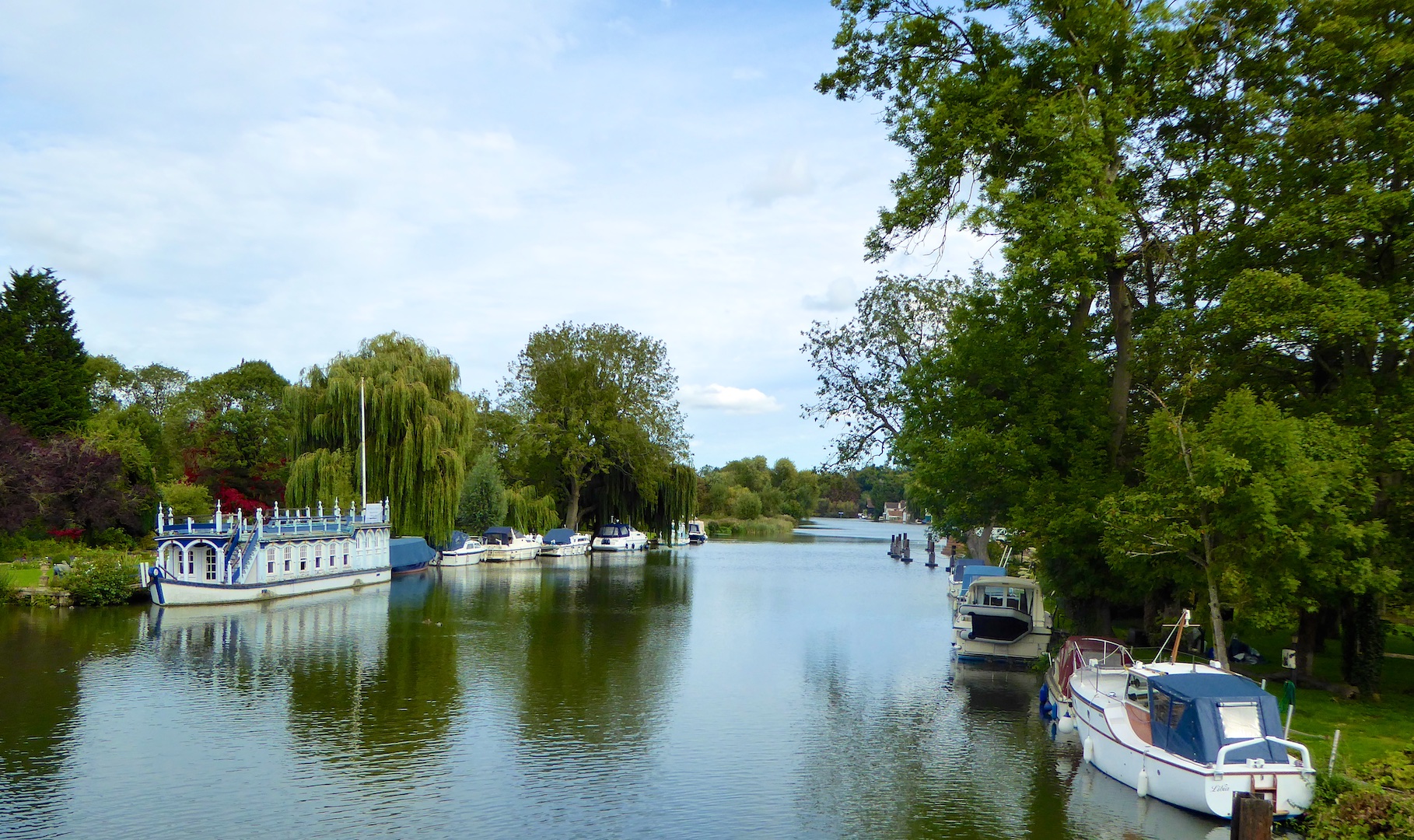 The River Thames, Goring, England