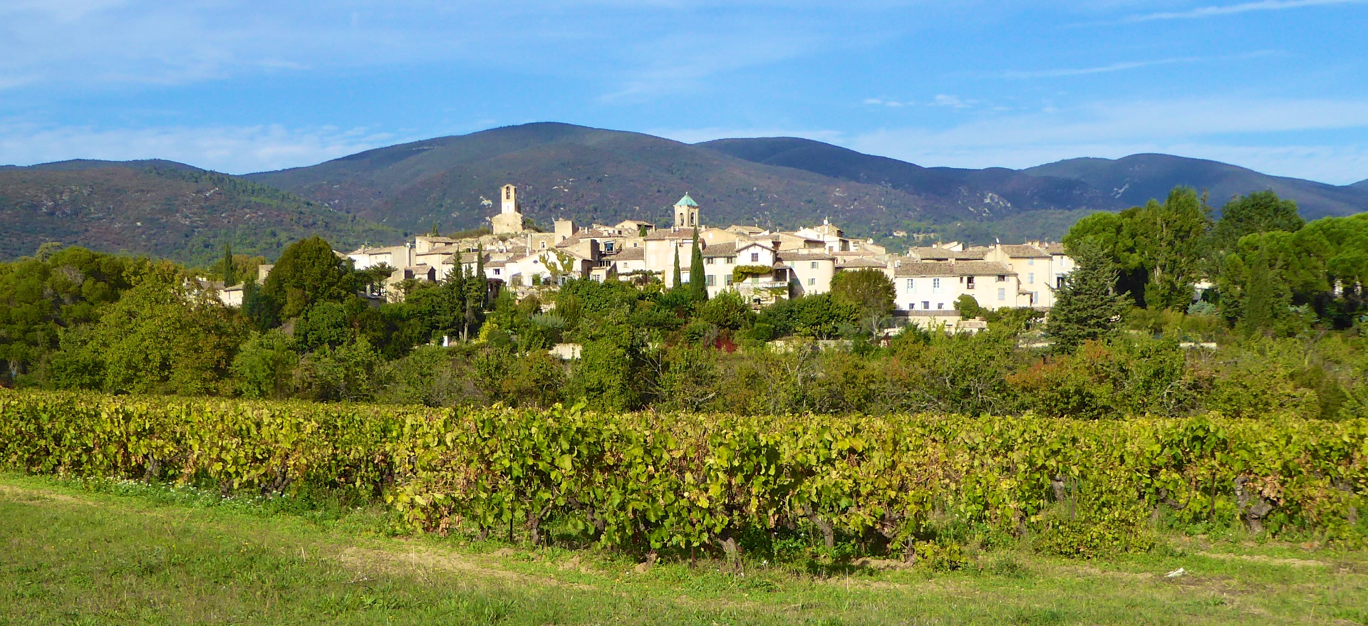 A view of Loumrarin, Luberon, Provence, France