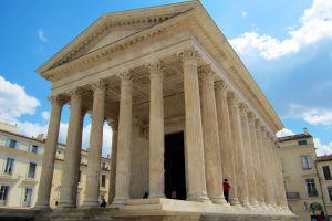 La Maison Carrée, Nîmes, Languedoc Roussillon, France