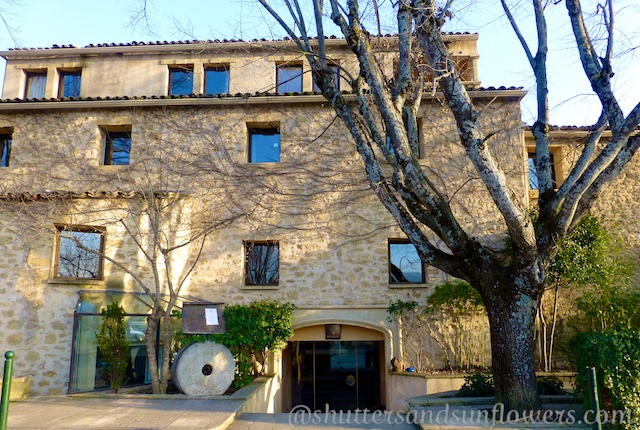 Le Moulin boutique hotel in Lourmarin, Luberon, Vaulcuse, Provence, France