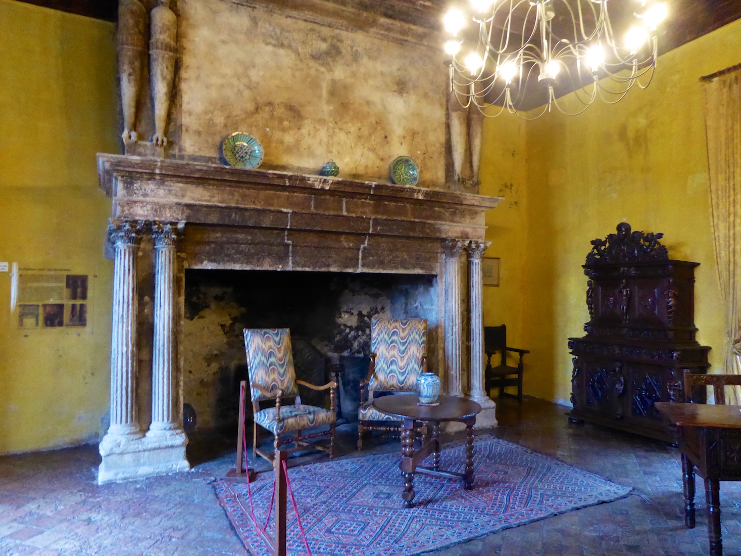 Fireplace in Reception room of the Lourmarin chateau, Loumrarin, Luberon, Vaucluse, Provence, France