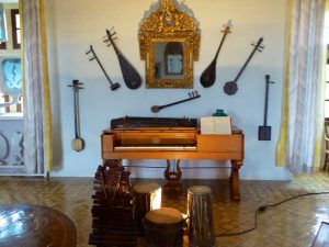 Inside the Lourmarin chateau
