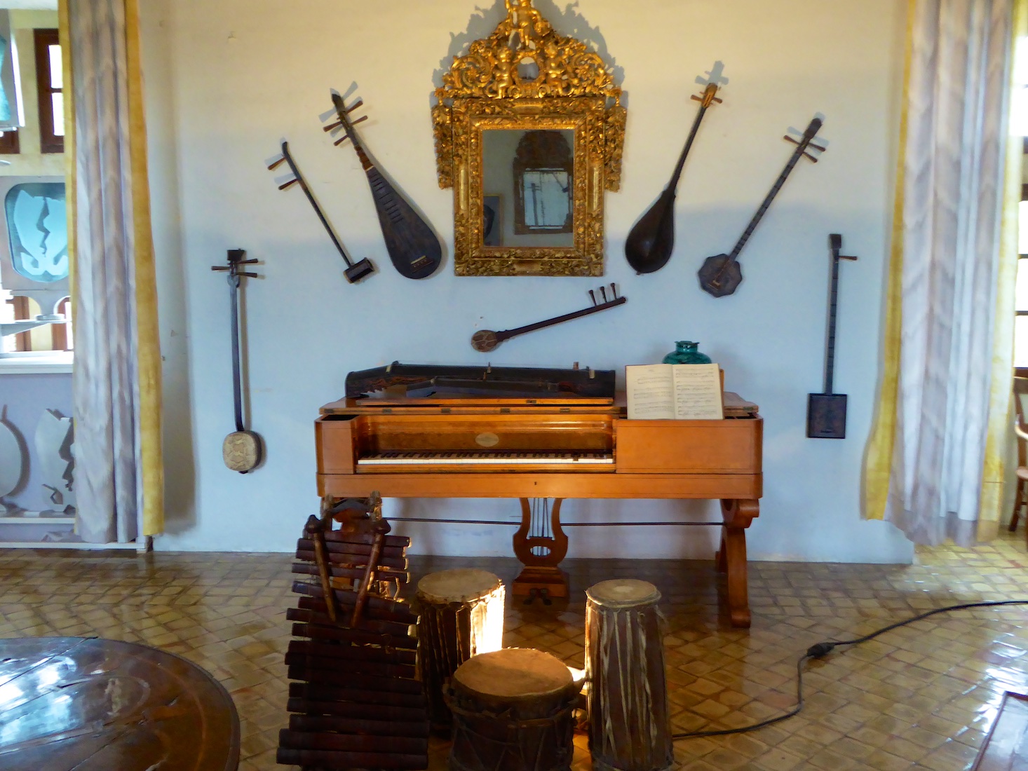 Inside the Lourmarin chateau