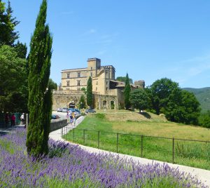 Plan a stay in Lourmarin visit the Chateau in Lourmarin, Luberon, Vaucluse, Provence