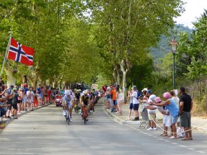 Tour de France 2017 arriving in Lourmarin