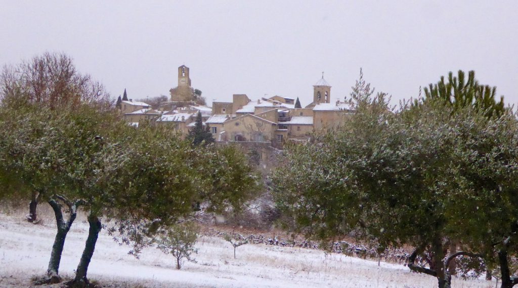 December snow in Lourmarin, Luberon, Vaucluse, Provence