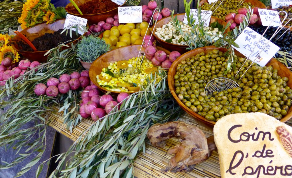 RÃ©sultat de recherche d'images pour "saint rÃ©my market de provence"