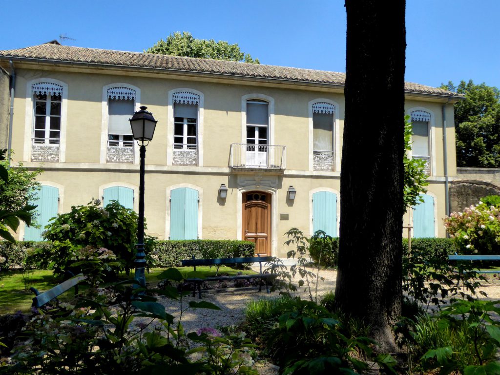 Property in Saint-Rémy-de-Provence, Bouches-du-Rhône, Provence, France 