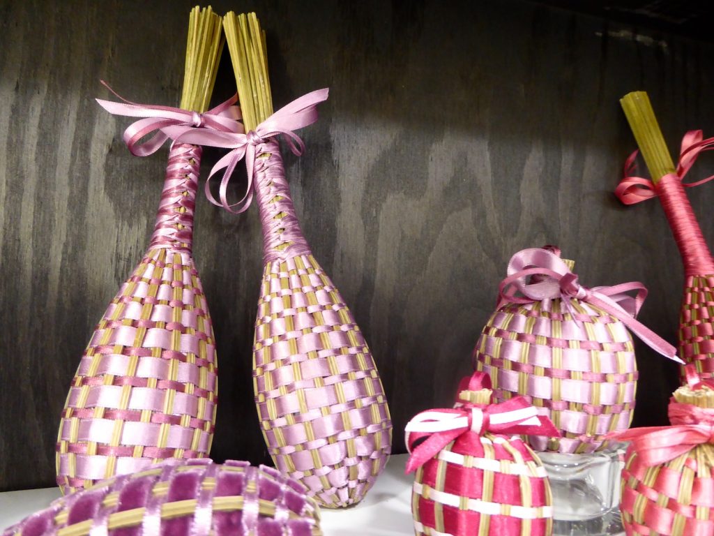 Lavender wands and Lavender boules at La Maison FRANC