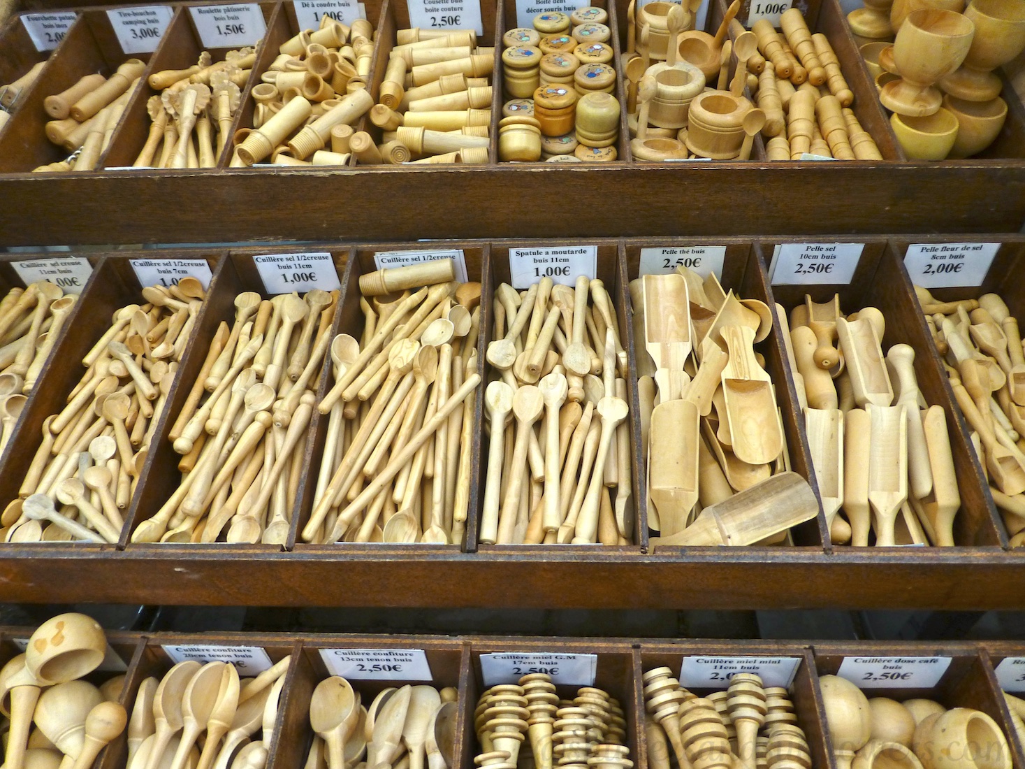 Wooden tools in the Lourmarin market