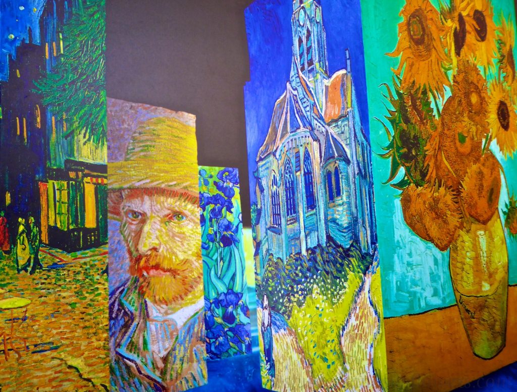 Carrières de Lumières 2019 La Nuit étoilée Van-Gogh