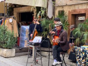 Band at the Band playing at Lourmarin's Friday market