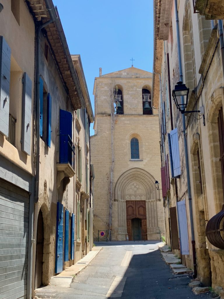 Street before the church in Cucuron, Luberon, Vaucluse, Provence, France