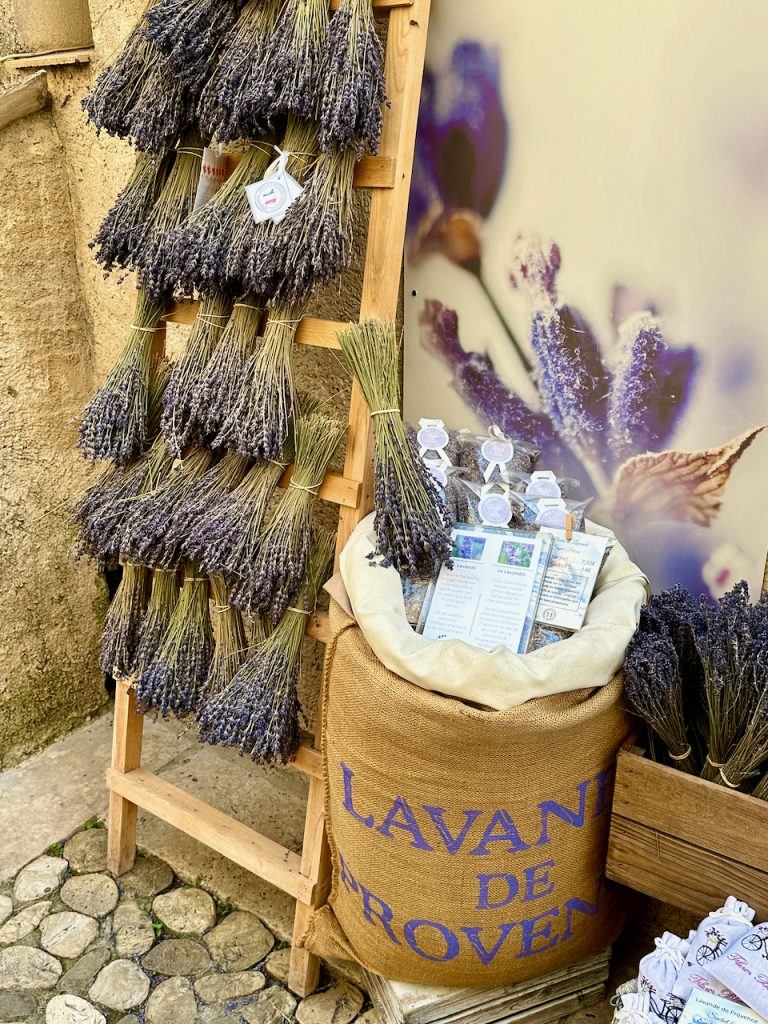 Lavender in Moustiers-Sainte-Marie, Parc Naturel Régional du Verdon, Provence, France