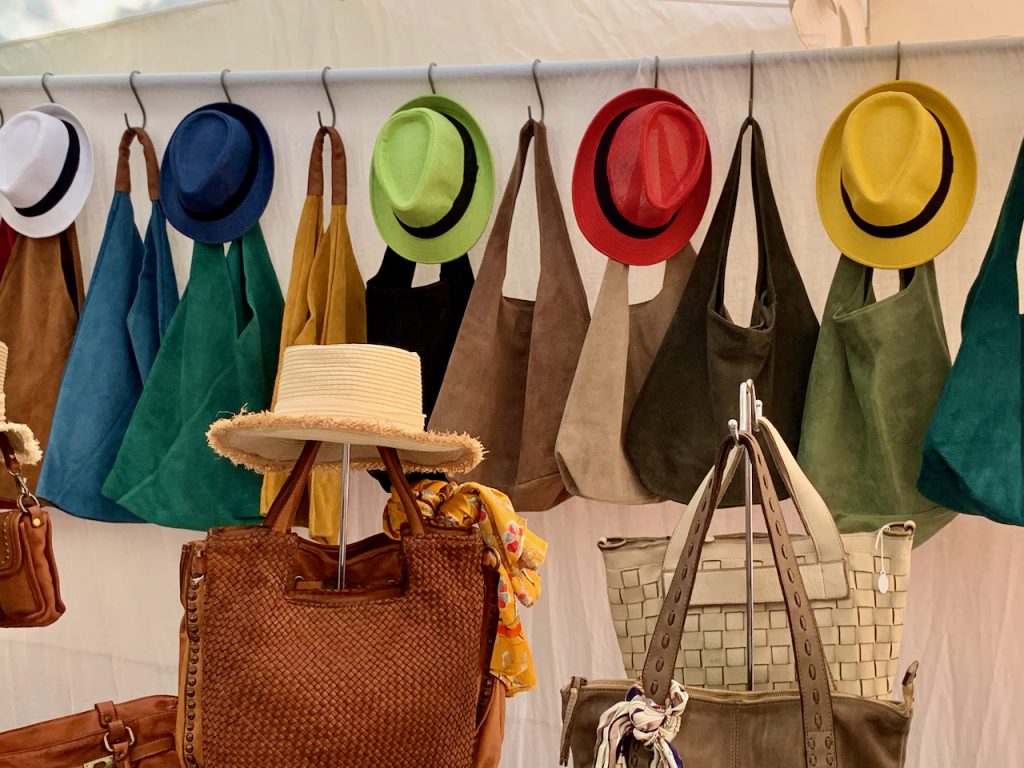 hats for sale in the Lourmarin market, Lourmarin, Luberon, Vaucluse, Provence, France