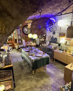 Shop in Lourmarin, Luberon, Vaucluse, Provence, France