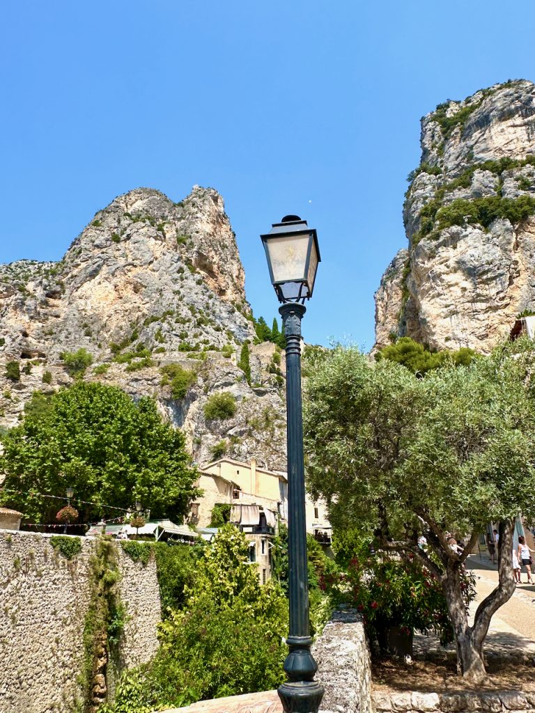 The star of Moustiers-Sainte-Marie, Parc Naturel Régional du Verdon, Provence, France