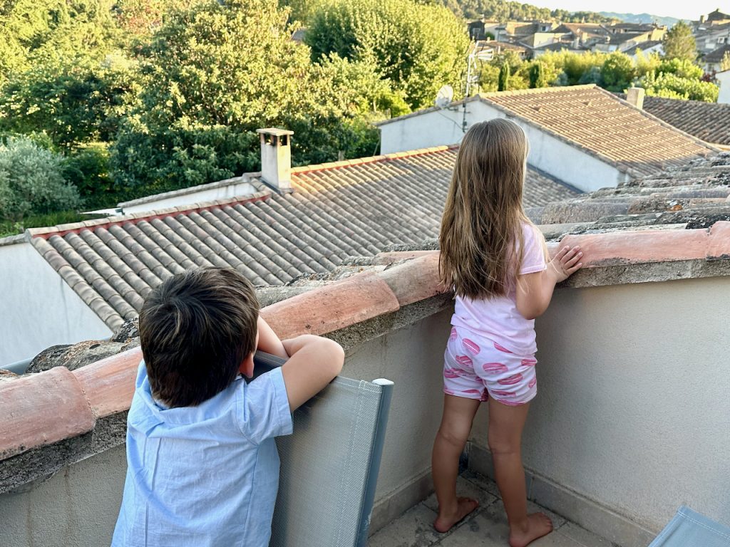 Seeing Lourmarin through the eyes of a child 