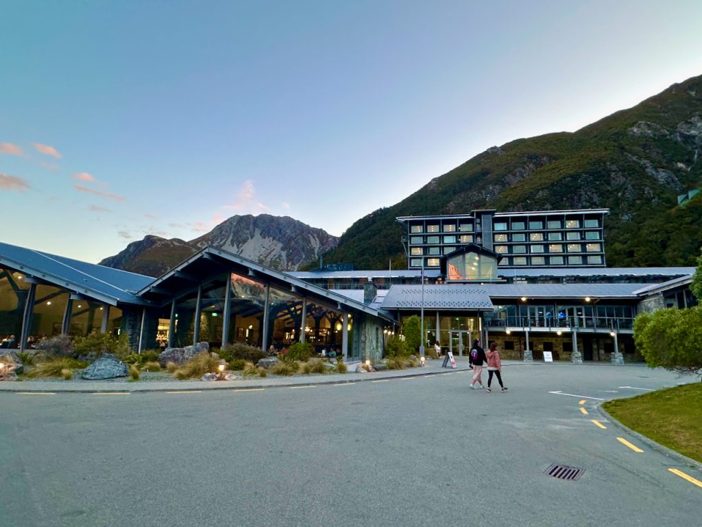 Hotel Hermitage Aoraki / Mount Cook, South Island, New Zealand