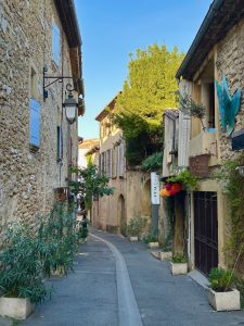 rue du grand pré, Lourmarin